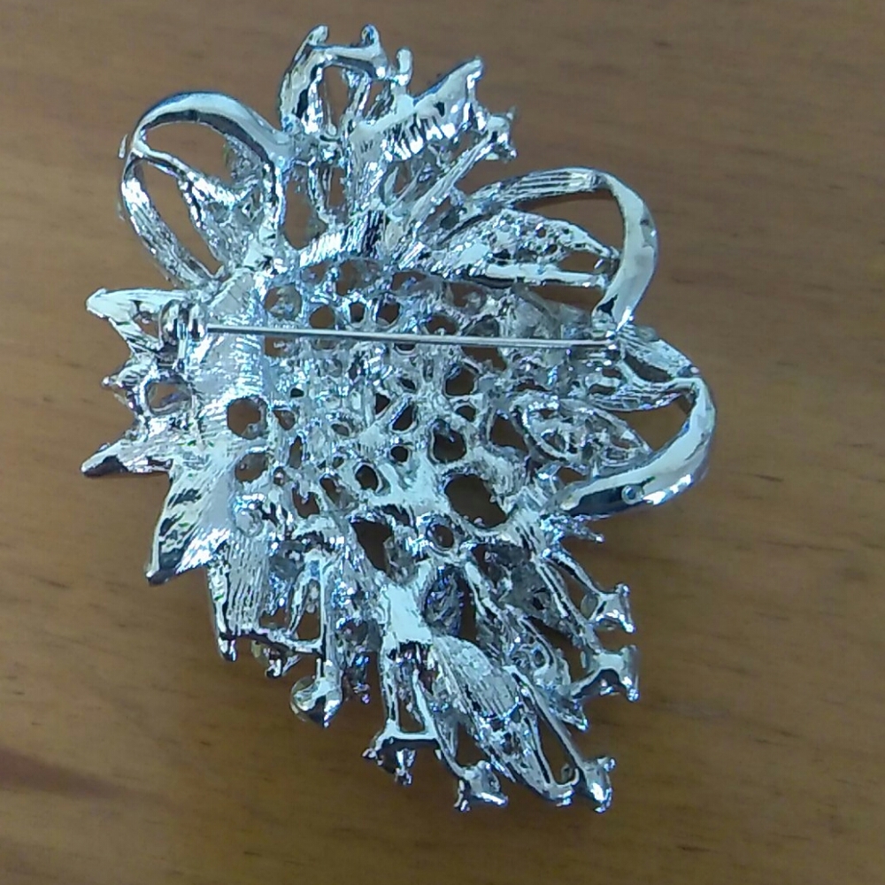 Silver Rhinestone Brooch - Picture 2 of 2